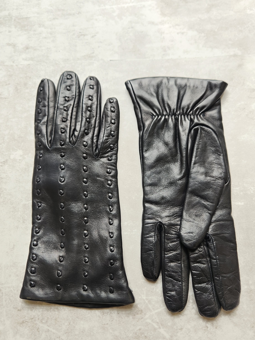 Black Leather Studded Women's Gloves